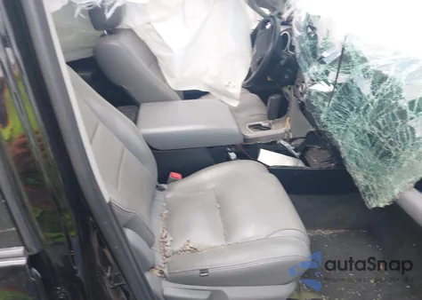 2013 Toyota Sequoia Sr5 5.7L V8 from USA, damaged, VIN 5TDBY5G17DS086407